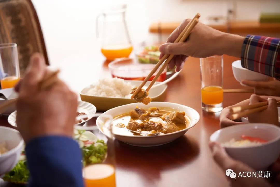 因?yàn)楹鲆暽眢w出現(xiàn)的這些變化，他們最后被確診結(jié)腸癌